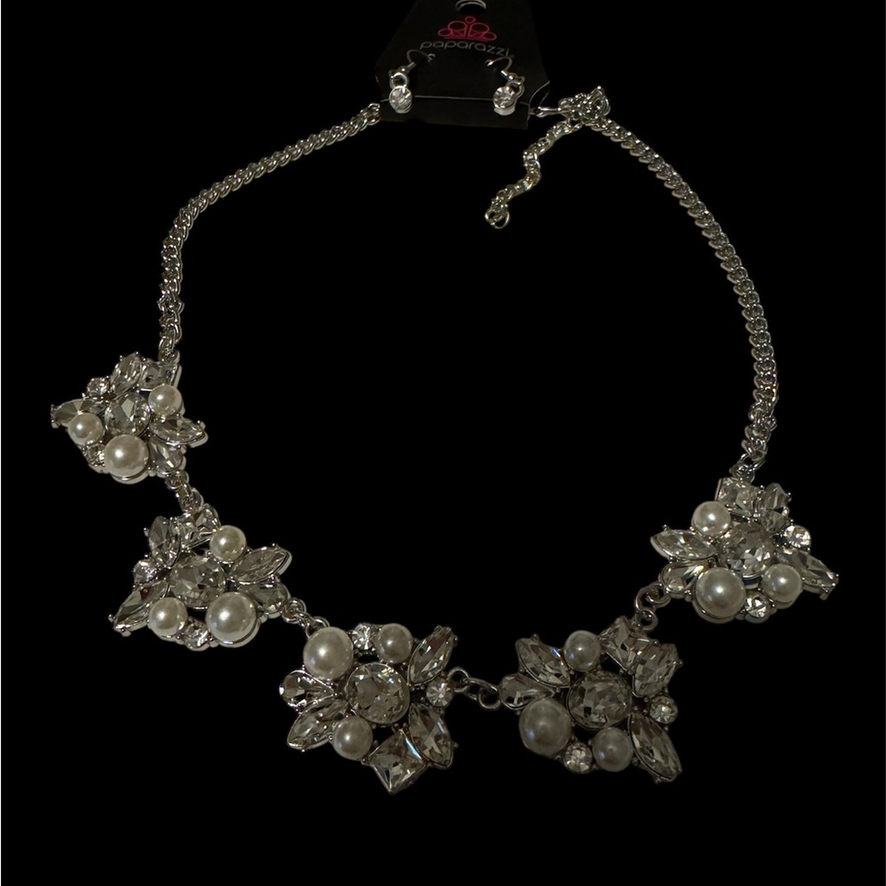 Paparazzi Aleshia Necklace Set